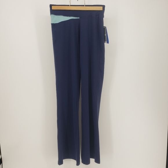 Alo Cool Fit NWT Womens Size M Stretch Fix Flare Leg Yoga Pants - Picture 8 of 8